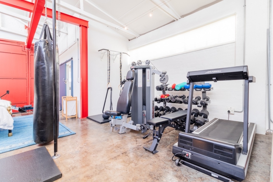 To Let 1 Bedroom Property for Rent in Woodstock Western Cape